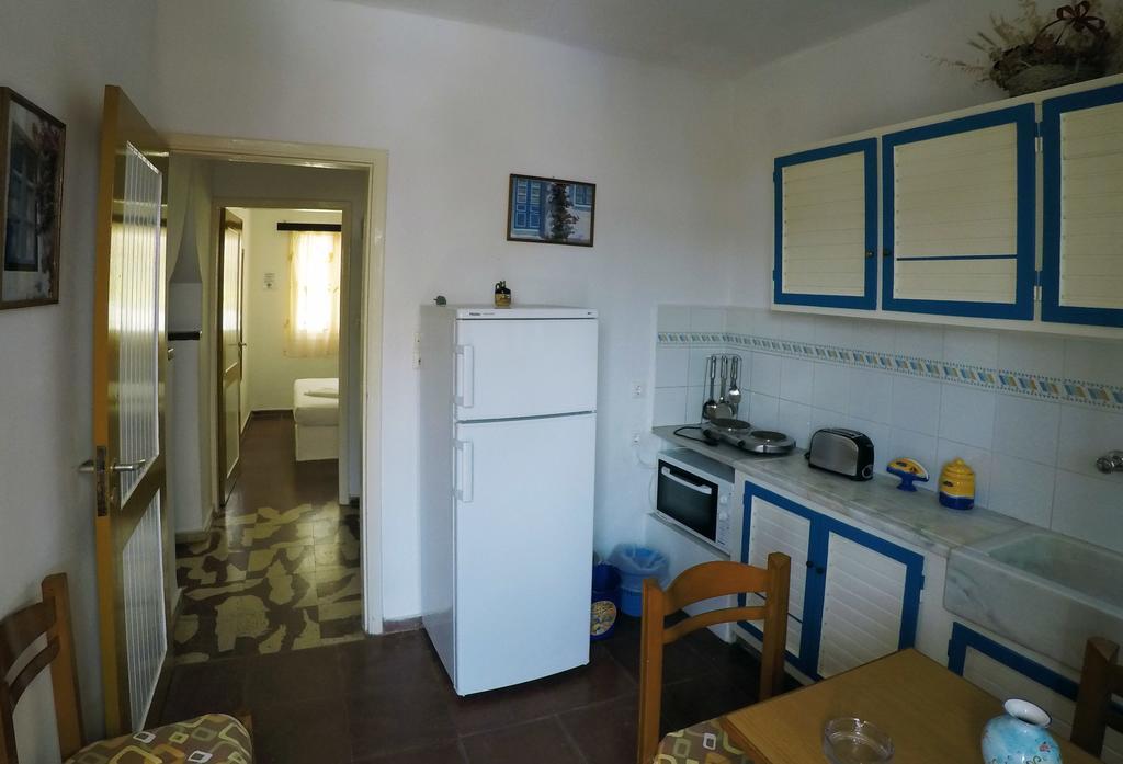 Milos Apartments Elounda  Bilik gambar