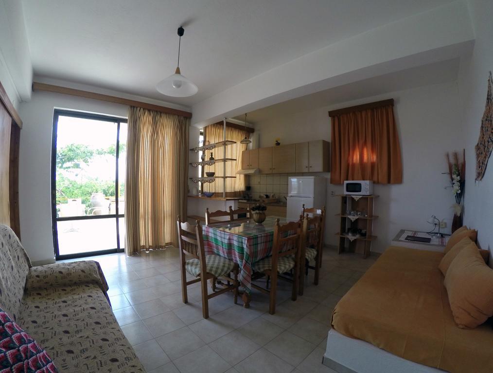 Milos Apartments Elounda  Bilik gambar